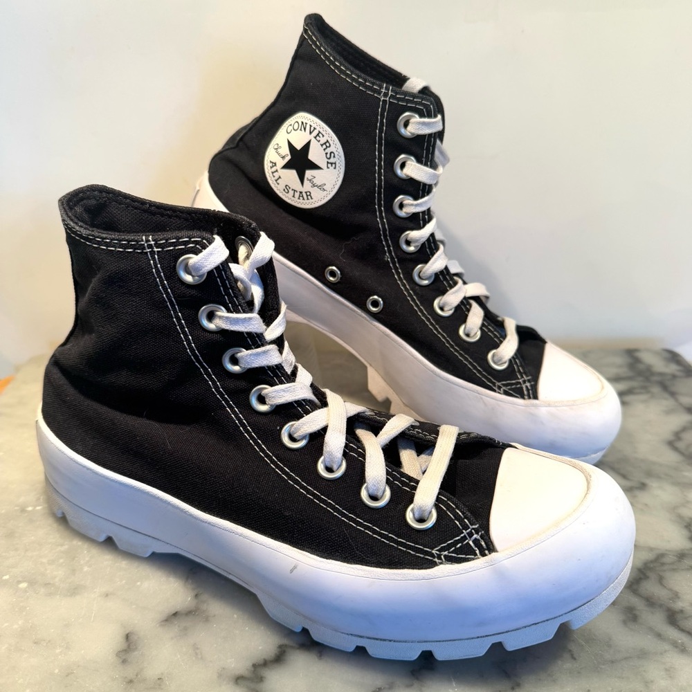 Converse Chuck Taylor Women’s 8.5 Lug Sole Platform Black Canvas Hi Top Sneaker